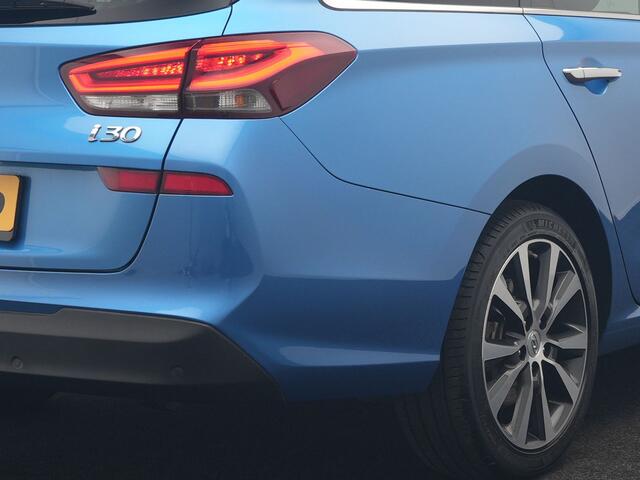 Hyundai I 30 Wagon 1.4 T-GDI Premium 141pk | Panodak | Adaptive Cruise | Camera | Lederen Sportstoelen Memory & Ventilatie | Keyless | BLIS | Stoelen & Stuur Verwarmd | LED Koplampen | Navigatie | DAB |