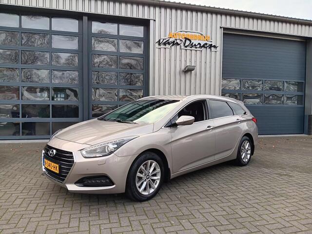 Hyundai I 40 Wagon 1.6 GDI Business Edition Cruise/Clima PDC v+a AUR-Camera Navi Stoelverw
