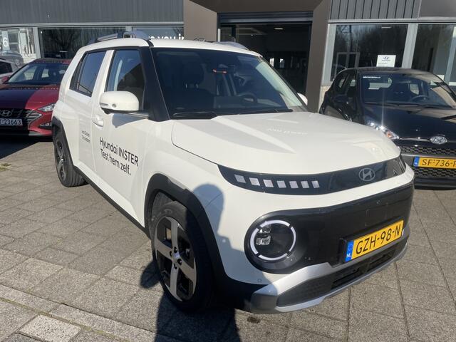 Hyundai INSTER Evolve Sky Pl 49 kWh
