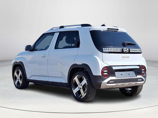 Hyundai INSTER Evolve 49 kWh Winter & Tech | 3.000,- korting | Direct uit voorraad leverbaar |