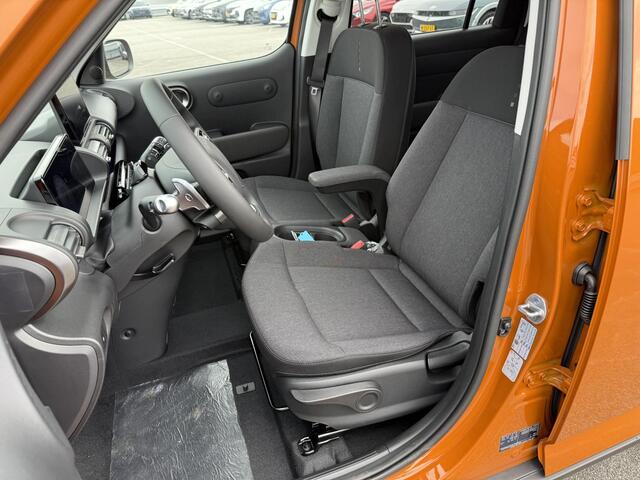 Hyundai INSTER Evolve 49 kWh Winter+Tech pack / ¤2000,- Voordeel / Direct Beschikbaar / 360º Camera / Keyless / Stoel+Stuur Verwarming /
