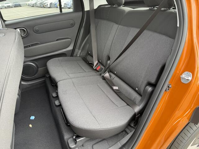 Hyundai INSTER Evolve 49 kWh Winter+Tech pack / ¤2000,- Voordeel / Direct Beschikbaar / 360º Camera / Keyless / Stoel+Stuur Verwarming /