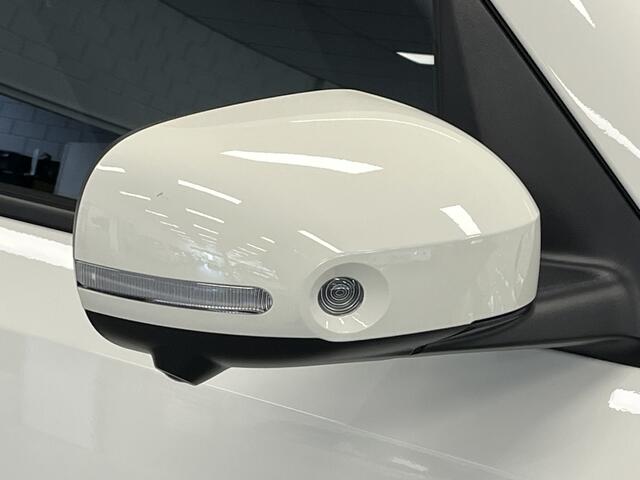 Hyundai INSTER Evolve 49 kWh Volledig Elektrisch met Navigatie, verwarmbare voorstoelen en Camera Uit voorraad leverbaar!