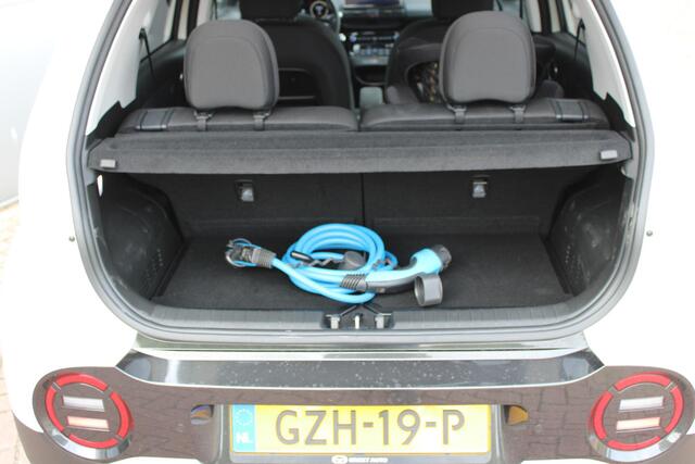 Hyundai INSTER Evolve 49 kWh APPLE CAR PLAY / ANDROIT AUTO