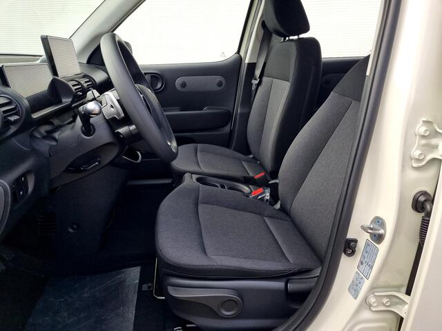 Hyundai INSTER E-Motion 49 kWh MY26 / ¤ 3.000,- Voordeel Op Nieuwprijs / Rijklaarprijs / Direct Leverbaar / Navigatie / Apple Carplay & Android Auto / 5 Jaar Fabrieksgarantie /