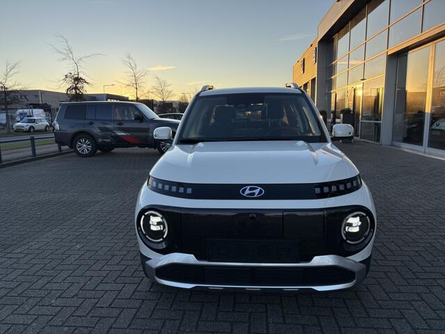 Hyundai INSTER Evolve 49 kWh met Winter Pack + Tech Pack