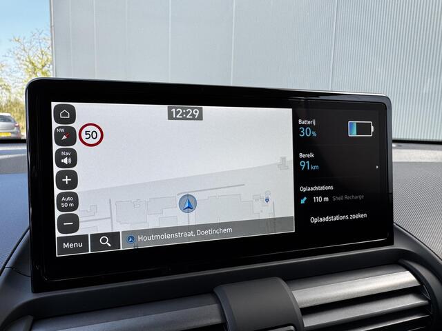 Hyundai INSTER Evolve 49 kWh / Winter & Tech Pack / V2L / 360 Camera / Dynamische Navigatie / Adaptive Cruise Control / Climate Control /