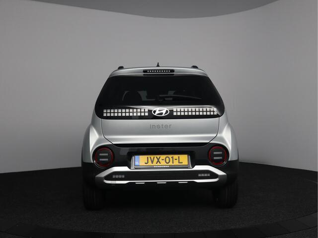 Hyundai INSTER Evolve 49 kWh | Navigatie | Ambient Lighting | 17'' lichtmetalen velgen | Snel leverbaar ! |