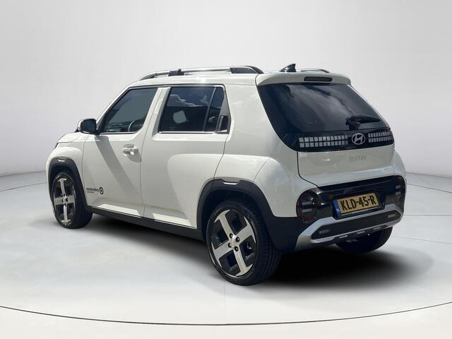 Hyundai INSTER Evolve Sky 49 kWh | Apple Carplay/Android Auto | Achteruitrijcamera | Batterijverwarming | Schuif/kantel dakje | Adaptief Cruise Control | Stoel/stuurverwarming |