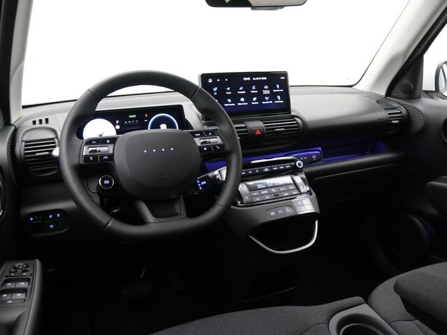Hyundai INSTER Evolve 49 kWh Winter & Tech Pakket MY26 / ¤3000,- Voordeel / Snel Leverbaar / Warmtepomp / Stoel- & Stuurverwarming / Climate Control / Adaptive Cruise Control / V2L / 3 Fase /