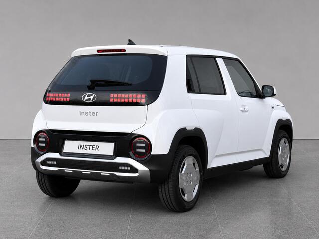 Hyundai INSTER E-Motion 49kWh 116pk | UIT VOORRAAD LEVERBAAR | NAVI | CAMERA | PARKEERSENSOREN | APPLE CARPLAY/ ANDROID AUTO |