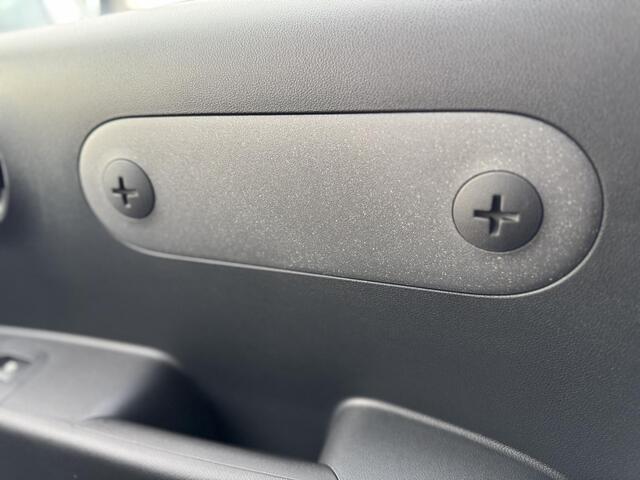 Hyundai INSTER E-Motion 49kWh 116pk | UIT VOORRAAD LEVERBAAR | NAVI | CAMERA | PARKEERSENSOREN | APPLE CARPLAY/ ANDROID AUTO |