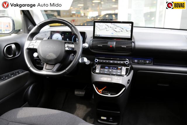 Hyundai INSTER Evolve Sky Plus 49 kWh | 1e eigenaar | Schuifdak