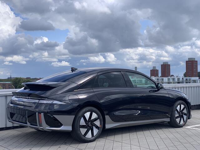 Hyundai IONIQ 6 Connect 53 kWh Volledig Elektrisch met 429 KM RANGE WLTP, Navigatie en Stoelverwarming Uit voorraad leverbaar!