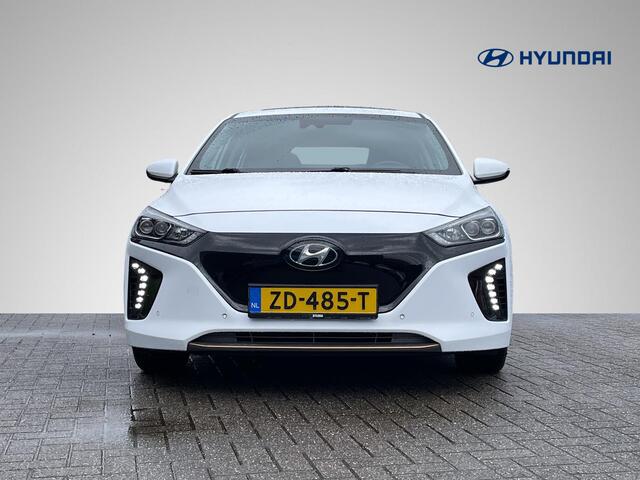 Hyundai IONIQ Premium EV *SUBSIDIE MOGELIJK* | Schuif-/Kanteldak | Leder | Geheugenstoel | Stuur- + Stoelverwarming | Adapt. Cruise Control | Rijklaarprijs!