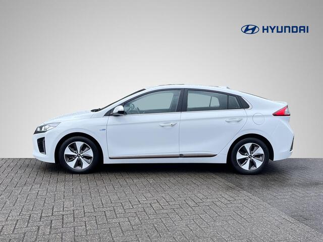 Hyundai IONIQ Premium EV *SUBSIDIE MOGELIJK* | Schuif-/Kanteldak | Leder | Geheugenstoel | Stuur- + Stoelverwarming | Adapt. Cruise Control | Rijklaarprijs!