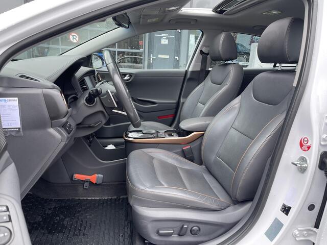 Hyundai IONIQ Premium EV *SUBSIDIE MOGELIJK* | Schuif-/Kanteldak | Leder | Geheugenstoel | Stuur- + Stoelverwarming | Adapt. Cruise Control | Rijklaarprijs!