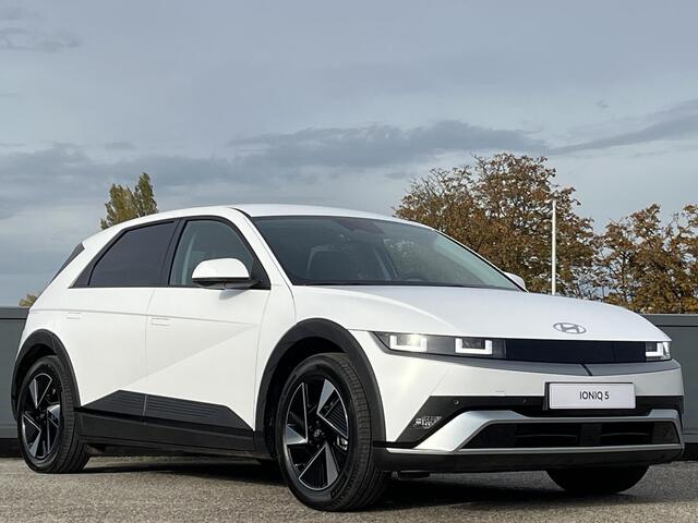 Hyundai IONIQ 5 Connect+ 84 kWh | NIEUW MODEL | 84 KWH ACCUPAKKET | STOEL/-STUUR VERWARMING | WARMTEPOMP |