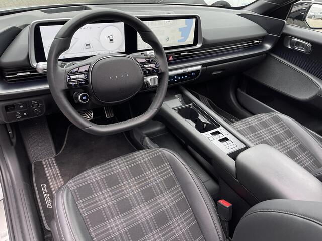 Hyundai IONIQ 6 First Edition AWD 77 kWh 326pk | Panoramadak | Head-Up Display | 360° Camera | BOSE Audio | Adapt. Cruise Control | 20'' Velgen | Rijklaarprijs!