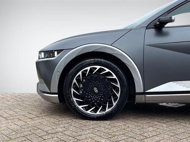 Hyundai IONIQ 5 Lounge AWD 77 kWh Panoramadak + Digitale Buitenspiegels | Matte Lakkleur | 20'' Velgen | BOSE Audio | Vol-Leder | Stuur- + Stoelverwarming | Rijklaarprijs!