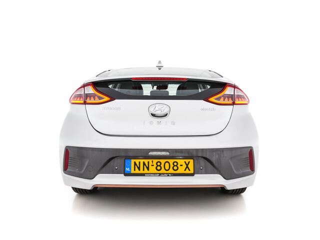 Hyundai IONIQ Comfort EV Aut. *VOLLEDER | FULL-LED | INFINITY-AUDIO | NAVI-FULLMAP | CAMERA | LANE-ASSIST | ADAPTIVE-CRUISE | COMFORT-SEATS | 16"ALU*