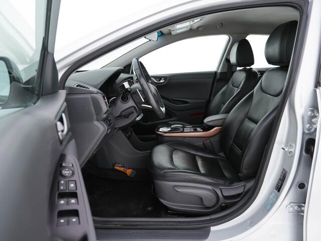 Hyundai IONIQ Comfort EV Aut. *VOLLEDER | FULL-LED | INFINITY-AUDIO | NAVI-FULLMAP | CAMERA | LANE-ASSIST | ADAPTIVE-CRUISE | COMFORT-SEATS | 16"ALU*