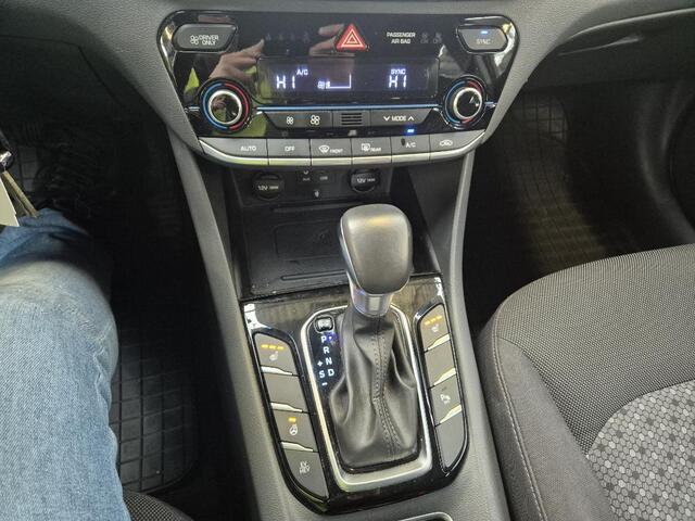 Hyundai IONIQ 1.6 GDi PHEV i-Motion