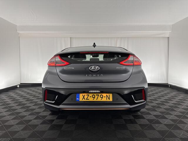 Hyundai IONIQ Comfort EV Aut. *INFINITY-AUDIO | NAVI-FULLMAP | CAMERA | CCS-FASTLOADER | LANE-ASSIST | ADAPTIVE-CRUISE | KEYLESS | SHIFT-PADDLES | VESS | APP.CONNECT | DAB+ | COMFORT-SEATS | 16"ALU*