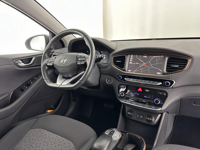 Hyundai IONIQ Comfort EV Aut. *INFINITY-AUDIO | NAVI-FULLMAP | CAMERA | CCS-FASTLOADER | LANE-ASSIST | ADAPTIVE-CRUISE | KEYLESS | SHIFT-PADDLES | VESS | APP.CONNECT | DAB+ | COMFORT-SEATS | 16"ALU*