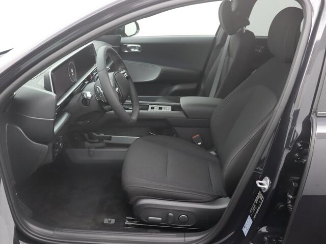 Hyundai IONIQ 6 Connect 77 kWh | NIEUW | Snel leverbaar | ¤ 3.000,- Voordeel!