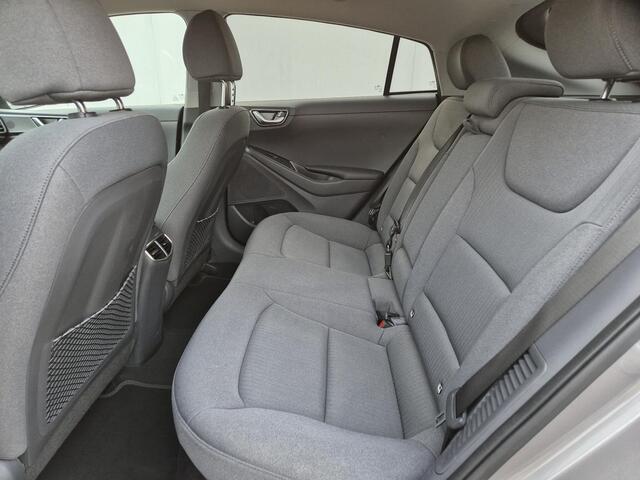 Hyundai IONIQ 1.6 GDi PHEV Comfort Automaat / Apple Carplay Android Auto / Achteruitrijcamera / Climate control / Keyless Entry/Start / Lichtmetalen wielen 16" /