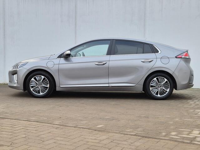 Hyundai IONIQ 1.6 GDi PHEV Comfort Automaat / Apple Carplay Android Auto / Achteruitrijcamera / Climate control / Keyless Entry/Start / Lichtmetalen wielen 16" /
