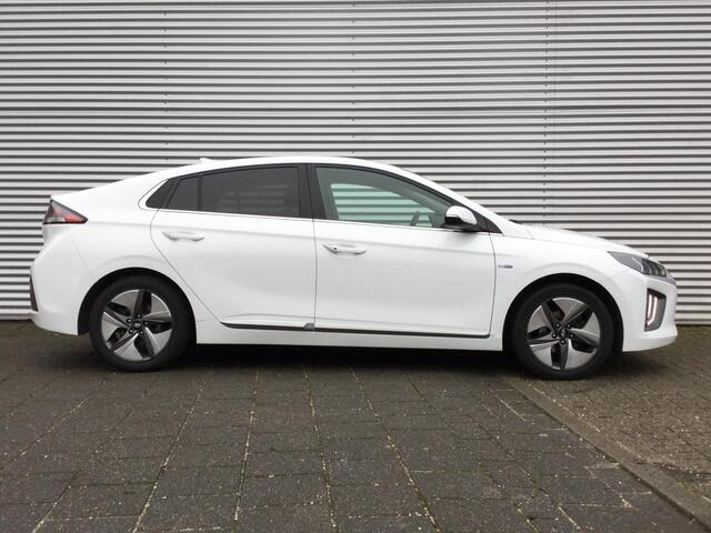 Hyundai IONIQ 1.6 GDi Comfort Plus | Navi | Adp. Cruise | Camera | LED |