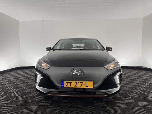 Hyundai IONIQ Comfort EV Aut. *INFINITY-AUDIO | NAVI-FULLMAP | CAMERA | CCS-FASTLOADER | LANE-ASSIST | ADAPTIVE-CRUISE | KEYLESS | SHIFT-PADDLES | VESS | APP.CONNECT | DAB+ | COMFORT-SEATS | 16"ALU*