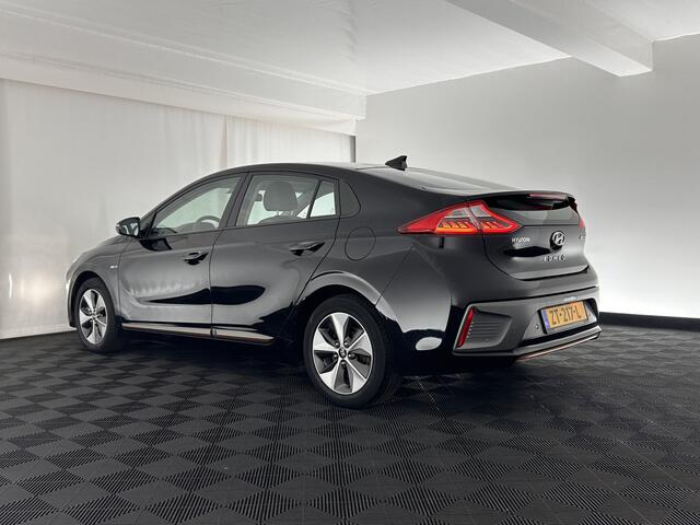Hyundai IONIQ Comfort EV Aut. *INFINITY-AUDIO | NAVI-FULLMAP | CAMERA | CCS-FASTLOADER | LANE-ASSIST | ADAPTIVE-CRUISE | KEYLESS | SHIFT-PADDLES | VESS | APP.CONNECT | DAB+ | COMFORT-SEATS | 16"ALU*