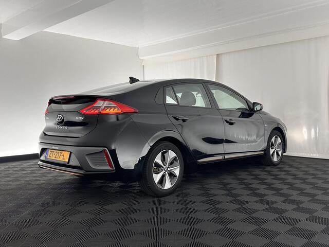 Hyundai IONIQ Comfort EV Aut. *INFINITY-AUDIO | NAVI-FULLMAP | CAMERA | CCS-FASTLOADER | LANE-ASSIST | ADAPTIVE-CRUISE | KEYLESS | SHIFT-PADDLES | VESS | APP.CONNECT | DAB+ | COMFORT-SEATS | 16"ALU*