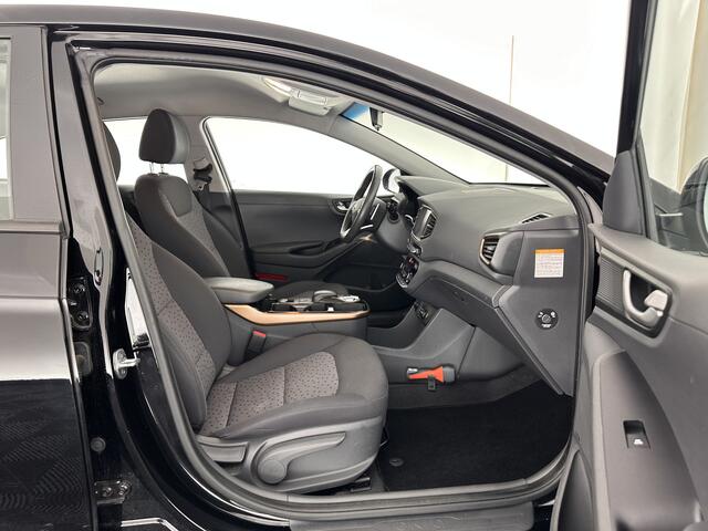 Hyundai IONIQ Comfort EV Aut. *INFINITY-AUDIO | NAVI-FULLMAP | CAMERA | CCS-FASTLOADER | LANE-ASSIST | ADAPTIVE-CRUISE | KEYLESS | SHIFT-PADDLES | VESS | APP.CONNECT | DAB+ | COMFORT-SEATS | 16"ALU*