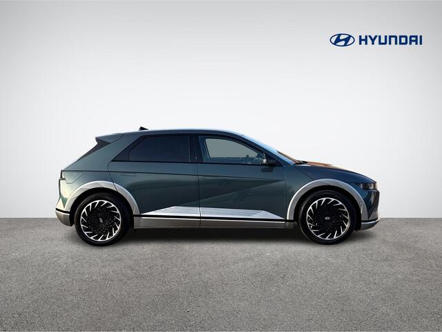 Hyundai IONIQ 5 Lounge AWD 77 kWh | Digitale Buitenspiegels(DSM) | Lounge Stoelen | Head-Up Display | BOSE Audio | Vol-Leder | 360° Camera | 20'' Velgen | Rijklaarprijs!
