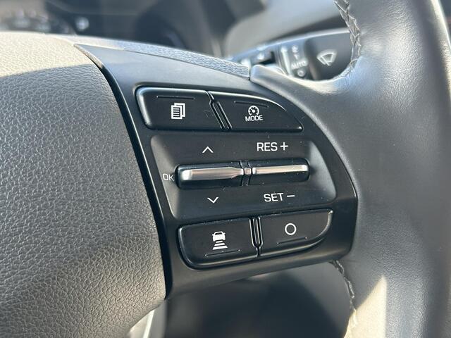 Hyundai IONIQ Comfort EV / Cruise Control Adaptief / Navigatie / Camera / Airco Automatisch / Apple&Android Carplay
