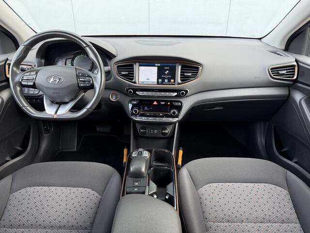 Hyundai IONIQ Comfort EV Automaat Carplay/Camera.