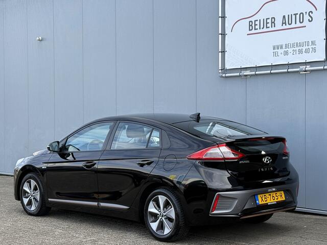 Hyundai IONIQ Comfort EV Automaat Carplay/Camera.