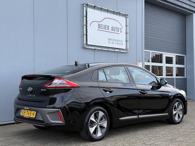 Hyundai IONIQ Comfort EV Automaat Carplay/Camera.