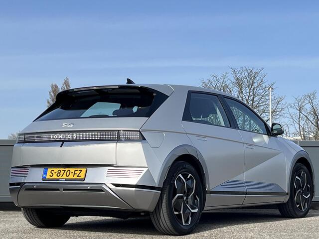 Hyundai IONIQ 5 Style++ 58 kWh | Warmtepomp | Camera & Pdc | Elektrische achterklep | Navigatie grote scherm | Lage kmstand |