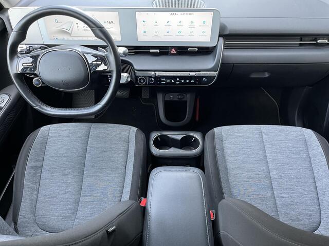 Hyundai IONIQ 5 Style++ 58 kWh | Warmtepomp | Camera & Pdc | Elektrische achterklep | Navigatie grote scherm | Lage kmstand |