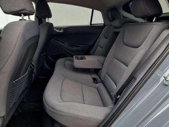 Hyundai IONIQ 1.6 GDi PHEV Plug-in Comfort Automaat / Trekhaak (Afneembaar) / Navigatie / Camera / Cruise Control Adaptief /