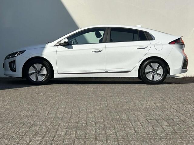Hyundai IONIQ 1.6 GDi Comfort | Parkeercamera | Navi | Prijs is rijklaar
