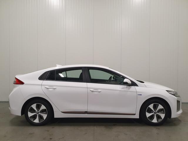 Hyundai IONIQ Comfort EV CAMERA/PDC/NAVI/CRUISE/CLIMA