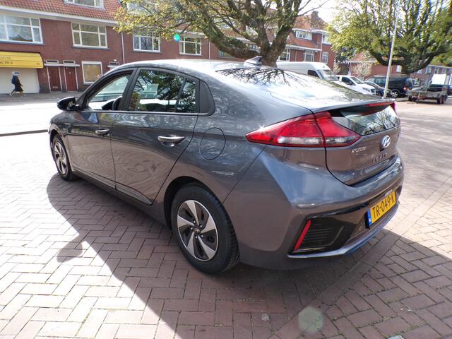 Hyundai IONIQ 1.6 GDi i-Motion HYBRIDE BENZINE AUTOMAAT