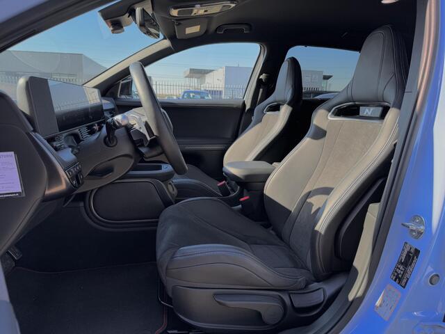Hyundai IONIQ 5 N AWD 84 kWh Direct Beschikbaar! | Performance Blue | Schaalstoelen | Head-Up Display | Schakelmogelijkheid | Camera Binnenspiegel | Rijklaarprijs!