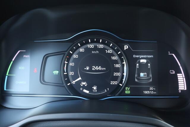 Hyundai IONIQ 1.6 GDi First Edition | Camera | Navi | Carplay | Schuifdak |